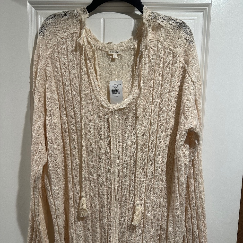 En creme sweater from Buckle NWT Beige